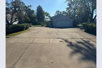 24051 Columbus Road, Huber Heights, OH 44146 - Photo 31