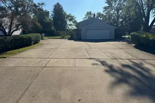 24051 Columbus Rd, Huber Heights, OH 44146 - Photo 31