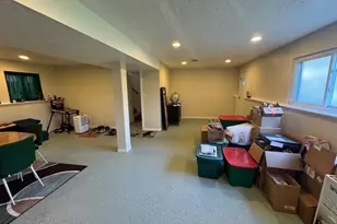 24051 Columbus Rd, Huber Heights, OH 44146 - Photo 7