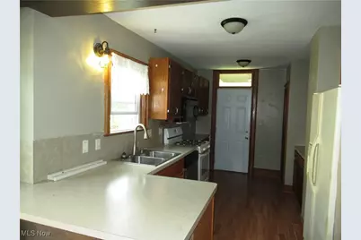 2007 E Midlothian Boulevard, Youngstown, OH 44502 - Photo 13