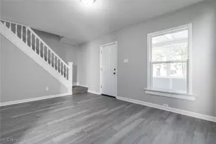 312 Upland Ave, Akron, OH 44301 - Photo 9