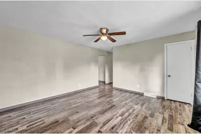1931 Mark Drive, Lorain, OH 44052 - Photo 9