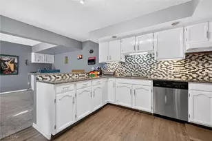 1939 Pine Dr, Kent, OH 44240 - Photo 11