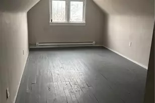 1546 Glenmont Rd, East Cleveland, OH 44118 - Photo 3