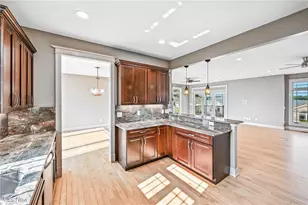 29 Shores Dr, Poland, OH 44514 - Photo 9