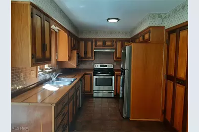 10613 Sherman Road, Chardon, OH 44024 - Photo 17