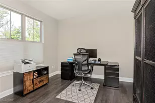 8086 Canyon Ridge, Chagrin Falls, OH 44023 - Photo 13