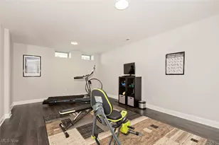 8086 Canyon Ridge, Chagrin Falls, OH 44023 - Photo 31