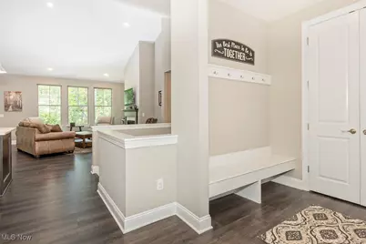 8086 Canyon Ridge, Chagrin Falls, OH 44023 - Photo 3