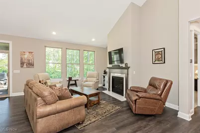8086 Canyon Ridge, Chagrin Falls, OH 44023 - Photo 11