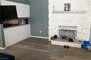 896 Whitepine Dr, Akron, OH 44313 - Photo 5