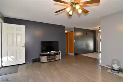 624 Timothy Lane, Loveland, OH 44109 - Photo 7