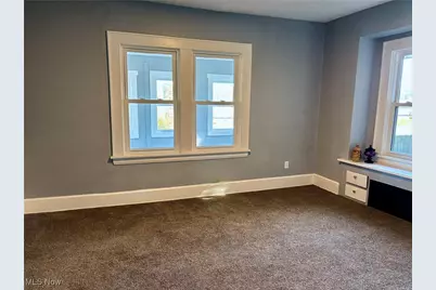 2258 Mogadore Road, Akron, OH 44312 - Photo 9