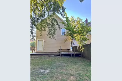 1062 Big Falls Avenue, Akron, OH 44310 - Photo 17