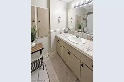 1036 Winhurst Drive, Akron, OH 44313 - Photo 17