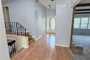 1036 Winhurst Dr, Akron, OH 44313 - Photo 5