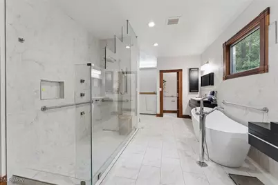 3863 Granger Road, Bath, OH 44333 - Photo 13