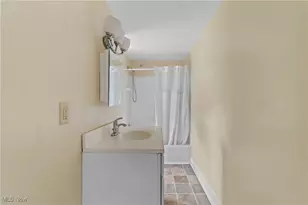 2186 5th St SW, Akron, OH 44314 - Photo 13