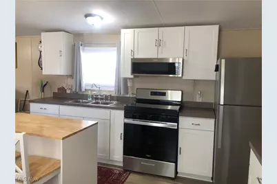 5219 N Street NE, Magnolia, OH 44643 - Photo 9