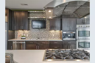 21 Furnace Street #801, Akron, OH 44308 - Photo 15