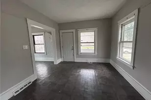 945 E 149th St, Loveland, OH 44110 - Photo 5