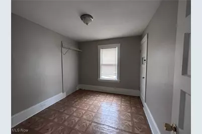 945 E 149th Street, Loveland, OH 44110 - Photo 7