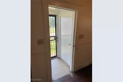 6603 Charter Avenue, Loveland, OH 44127 - Photo 7