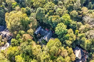 8405 Lucerne Dr, Chagrin Falls, OH 44023 - Photo 7