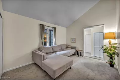 8405 Lucerne Drive, Chagrin Falls, OH 44023 - Photo 27