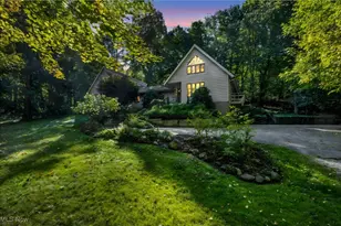 8405 Lucerne Dr, Chagrin Falls, OH 44023 - Photo 5