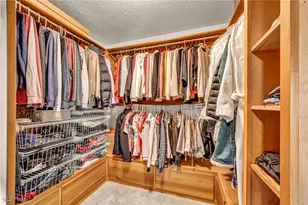 8405 Lucerne Dr, Chagrin Falls, OH 44023 - Photo 23