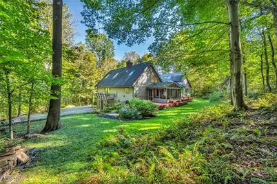 8405 Lucerne Drive, Chagrin Falls, OH 44023 - Photo 9