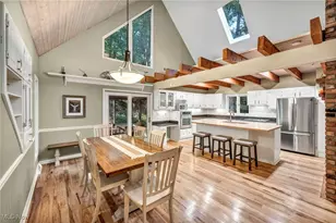 8405 Lucerne Dr, Chagrin Falls, OH 44023 - Photo 15