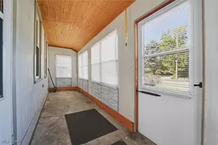 1026 E 16th St, Ashtabula, OH 44004 - Photo 3