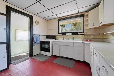 1026 East 16th Street, Ashtabula, OH 44004 - Photo 5