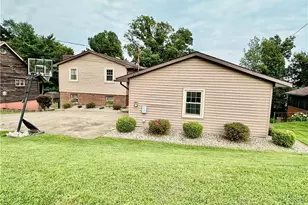 24 Oak Cir, Parkersburg, WV 26101 - Photo 3
