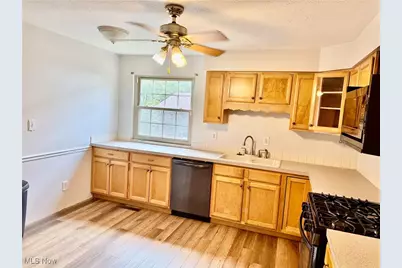 24 Oak Circle, Parkersburg, WV 26101 - Photo 5
