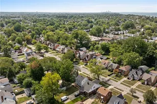 273 E 208th St, Euclid, OH 44123 - Photo 17