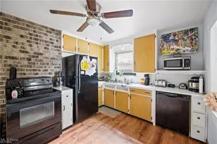 2108 S Belvoir Blvd, South Euclid, OH 44121 - Photo 7