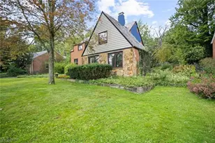 2108 S Belvoir Blvd, South Euclid, OH 44121 - Photo 3