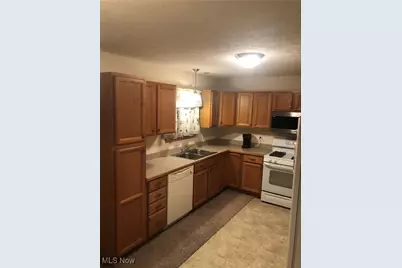 2500 Marlborough Drive, Uniontown, OH 44685 - Photo 11