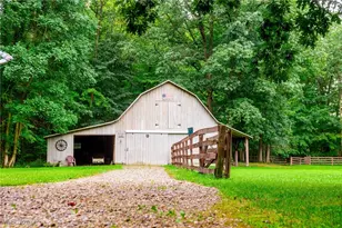 327 Township Rd 350, Sullivan, OH 44880 - Photo 39