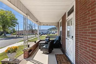 1053 Broadway St, Martins Ferry, OH 43935 - Photo 5