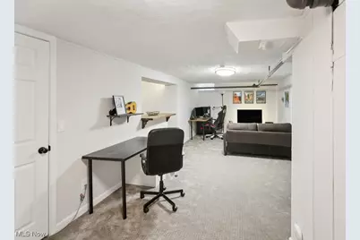 17725 Scottsdale Boulevard, Huber Heights, OH 44122 - Photo 23