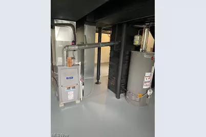 477 Robinson Avenue, Barberton, OH 44203 - Photo 23