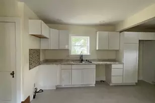 477 Robinson Ave, Barberton, OH 44203 - Photo 9