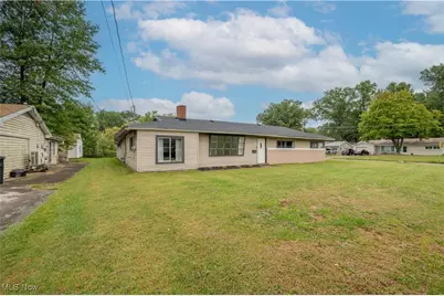 2430 Redgate Lane, Austintown, OH 44511 - Photo 47