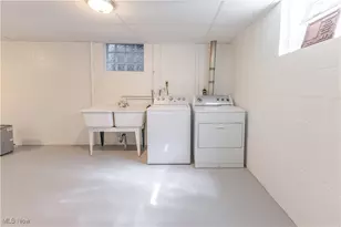 231 Miller Ave, Weirton, WV 26062 - Photo 23