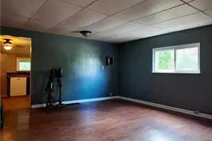 57950 Kilgore St, Bellaire, OH 43906 - Photo 7