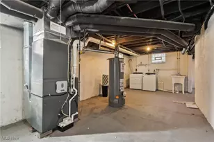 413 Crestwood Ave, Akron, OH 44302 - Photo 39